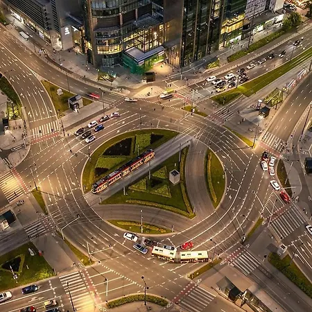 Silver Aircondition Wifi 1gbs 85'tv Netflix Apartment *