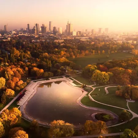 Silver Aircondition Wifi 1gbs 85'tv Netflix *