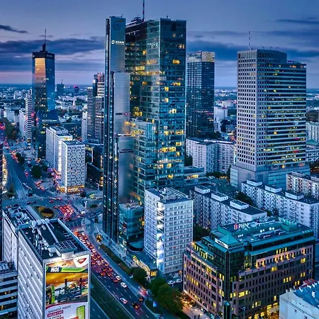 Apartment Silver Aircondition Wifi 1gbs 85'tv Netflix Warsaw