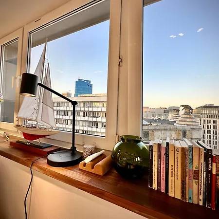 Apartment Silver Aircondition Wifi 1gbs 85'tv Netflix *