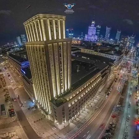 Апартаменты Silver Aircondition Wifi 1gbs 85'tv Netflix Варшава