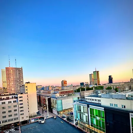 Silver Aircondition Wifi 1gbs 85'tv Netflix Apartment Warsaw