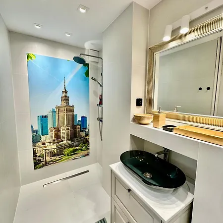 Apartamento Silver Aircondition Wifi 1gbs 85'tv Netflix Varsóvia