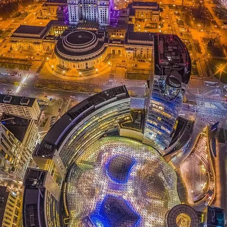 Silver Aircondition Wifi 1gbs 85'tv Netflix *