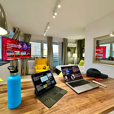 Silver Aircondition Wifi 1gbs 85'tv Netflix Apartamento *
