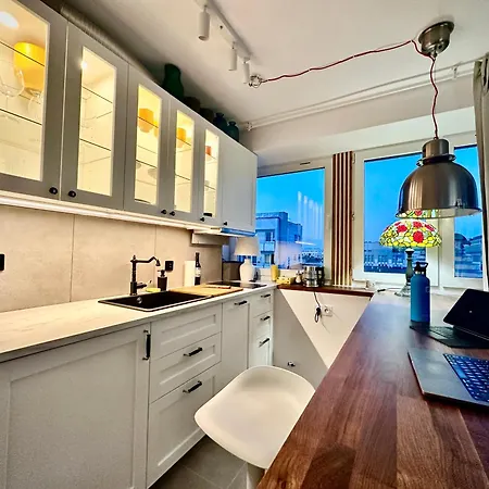 Apartamento Silver Aircondition Wifi 1gbs 85'tv Netflix Varsovia
